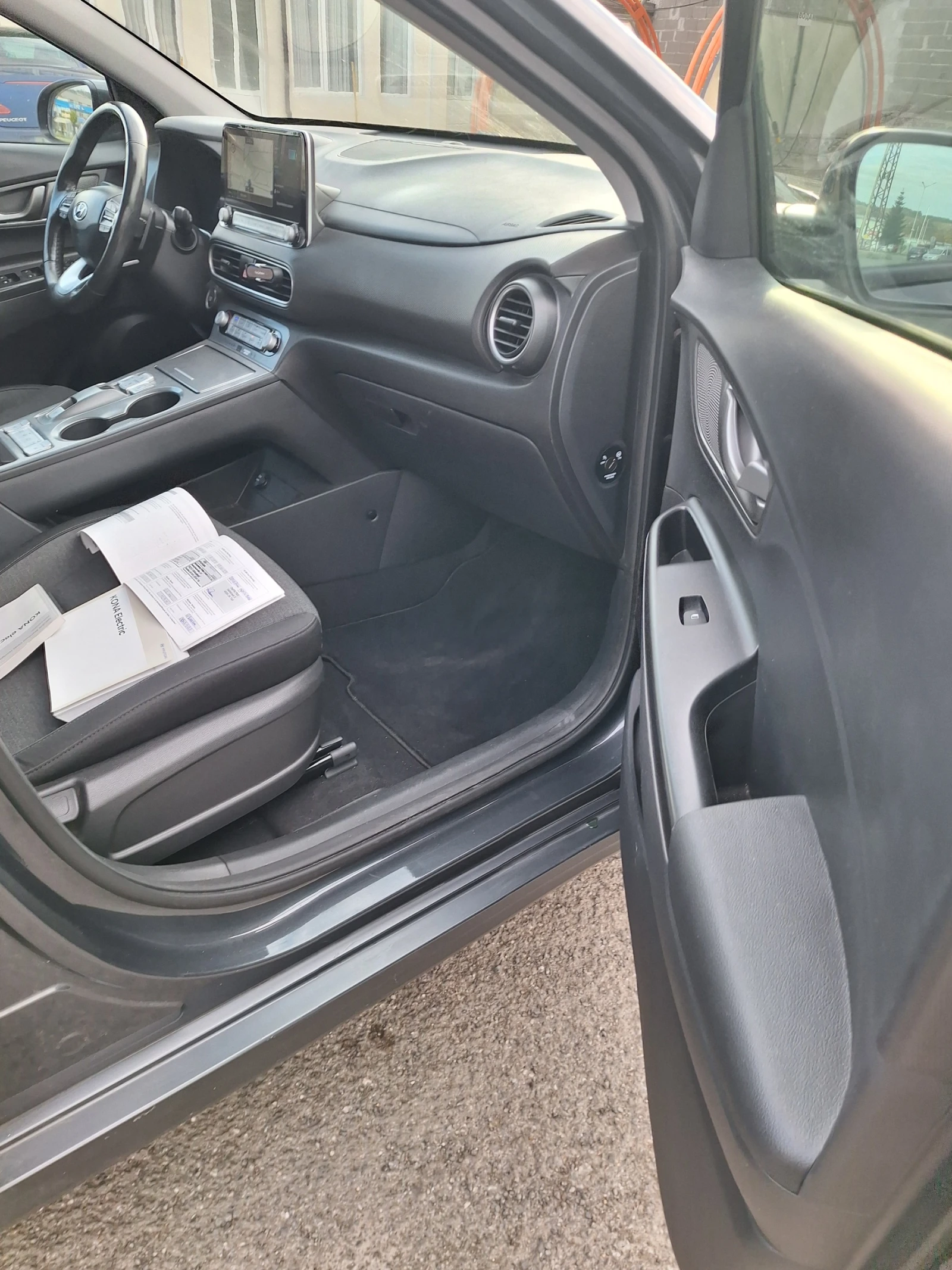 Hyundai Kona EV 39.2kw, снимка 9 - Автомобили и джипове - 56748556