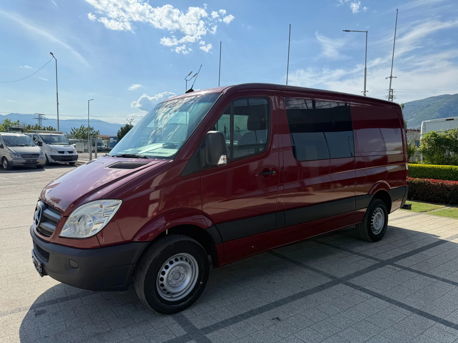 Mercedes-Benz Sprinter 318 CDI Товаропътнически  6-местен Клима - изображение 3