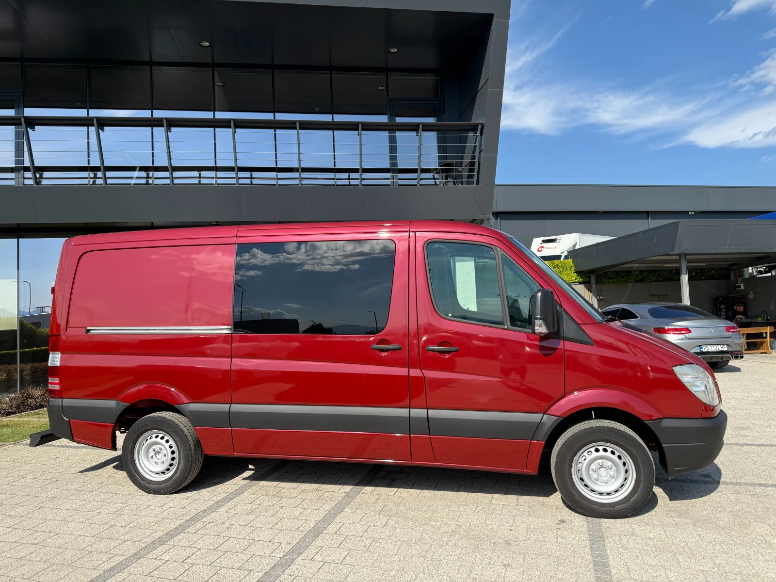 Mercedes-Benz Sprinter 318 CDI Товаропътнически  6-местен Клима - изображение 6
