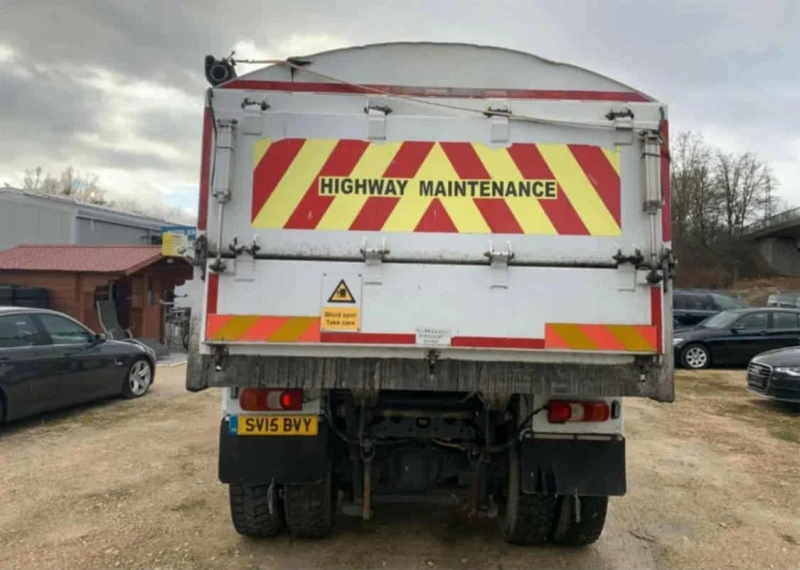 Mercedes-Benz Actros Самосвал, снимка 6 - Камиони - 52012850