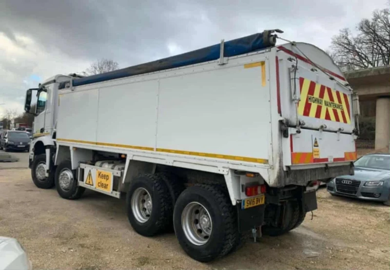 Mercedes-Benz Actros Самосвал, снимка 4 - Камиони - 52012850