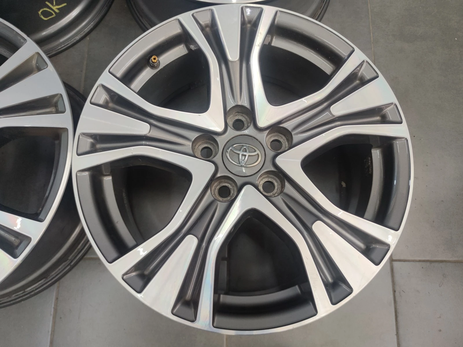 Джанти за Toyota, снимка 8 - Гуми и джанти - 56716451
