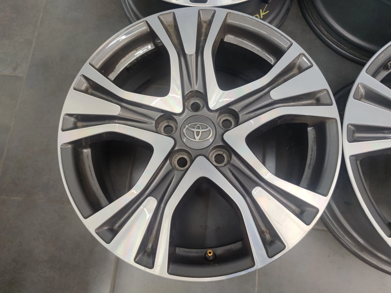 Джанти за Toyota, снимка 7 - Гуми и джанти - 56716451