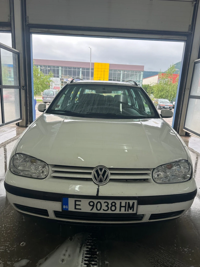 VW Golf 4 MOTION  КЛИМАТРОНИК, снимка 1 - Автомобили и джипове - 47098920