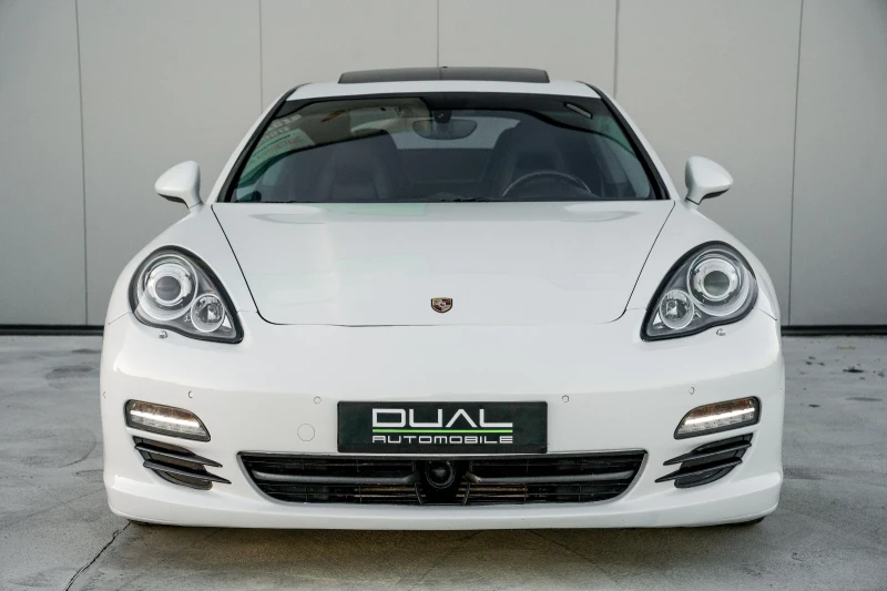 Porsche Panamera  4S * CHRONO * PDK * BOSE * DISTRONIC * KEYLESS GO, снимка 2 - Автомобили и джипове - 47761073