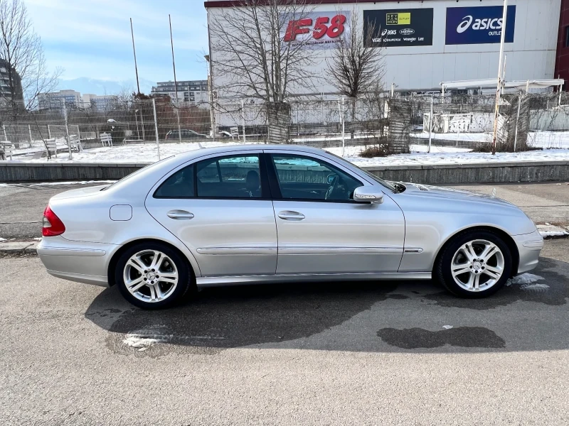 Mercedes-Benz E 320 Facelift, снимка 2 - Автомобили и джипове - 49235661