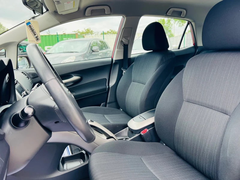 Toyota Auris 1.6i* ШВЕЙЦАРИЯ* , снимка 14 - Автомобили и джипове - 50471618