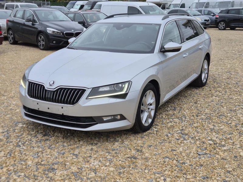 Skoda Superb 2.0TDI , снимка 4 - Автомобили и джипове - 51997454