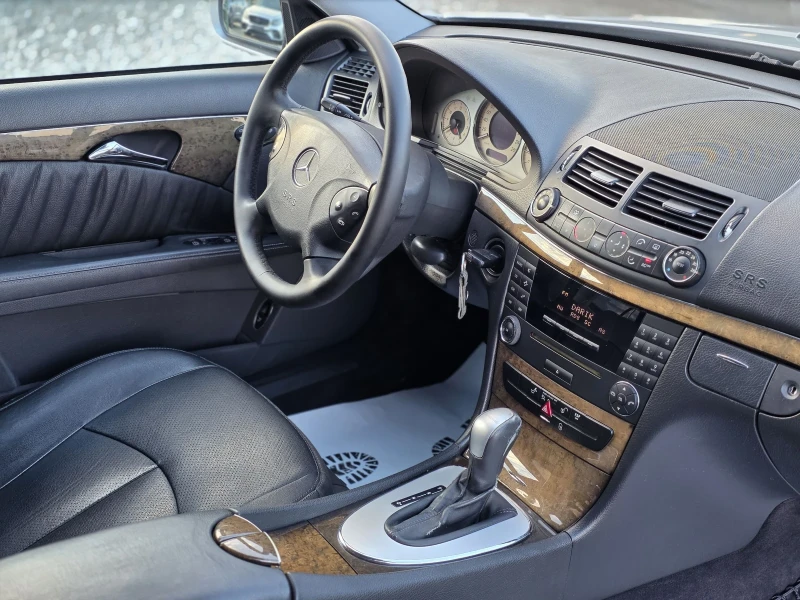 Mercedes-Benz E 280 3.2 CDI 170 k.c. AVANGARDE, снимка 13 - Автомобили и джипове - 52380989
