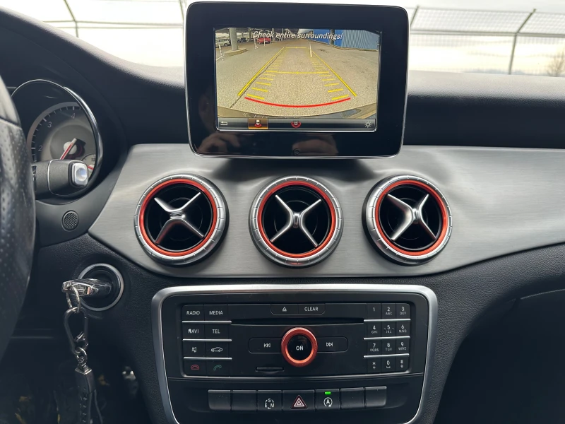Mercedes-Benz CLA 220 200CDi-AMG  , снимка 15 - Автомобили и джипове - 52743595