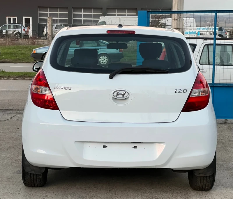 Hyundai I20 1.2i* РЕАЛНИ КМ.* TOP* , снимка 6 - Автомобили и джипове - 52754433
