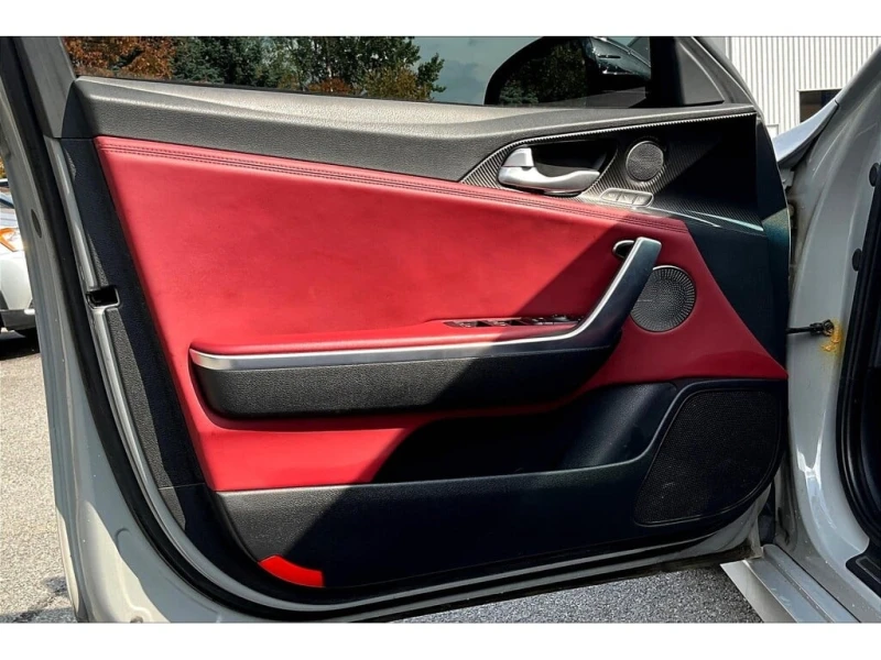 Kia Stinger * GT2 * CARFAX * ЦЕНА ДО БГ, снимка 3 - Автомобили и джипове - 52876328