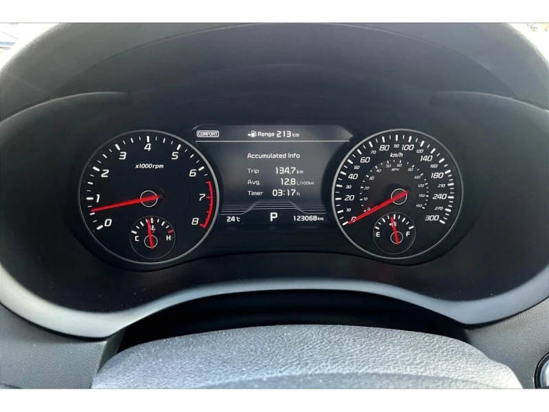 Kia Stinger * GT2 * CARFAX * ЦЕНА ДО БГ, снимка 8 - Автомобили и джипове - 52876328