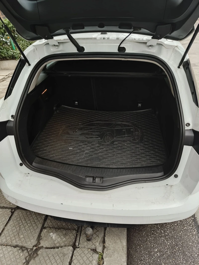 Renault Megane 1, 6 SCe ГАЗ, снимка 7 - Автомобили и джипове - 53204238