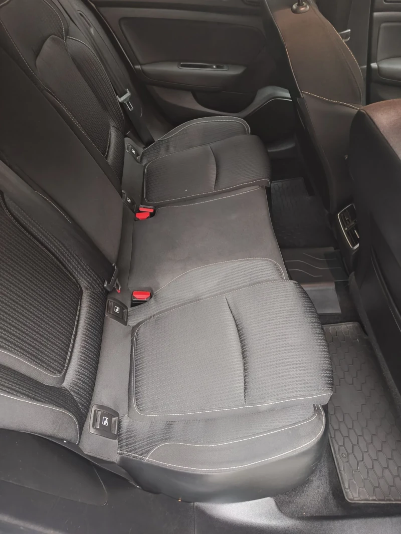 Renault Megane 1, 6 SCe ГАЗ, снимка 11 - Автомобили и джипове - 53204238