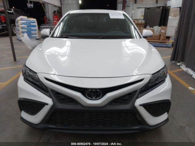 Toyota Camry 2.5 SE, снимка 13 - Автомобили и джипове - 47749645