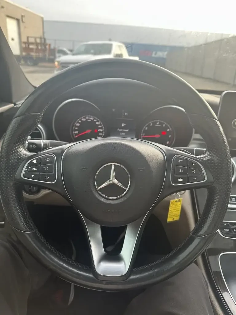 Mercedes-Benz C 300 AMG* 4MATIC* Памет* Пано, снимка 10 - Автомобили и джипове - 54139894