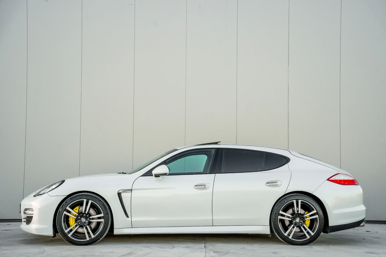 Porsche Panamera  4S * CHRONO * PDK * BOSE * DISTRONIC * KEYLESS GO - изображение 4