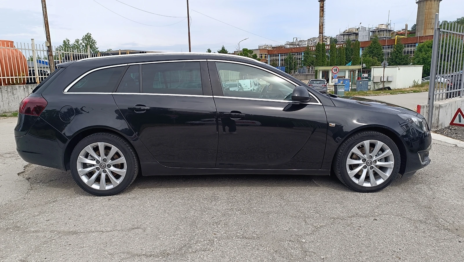 Opel Insignia 2.0 CDTi - изображение 6