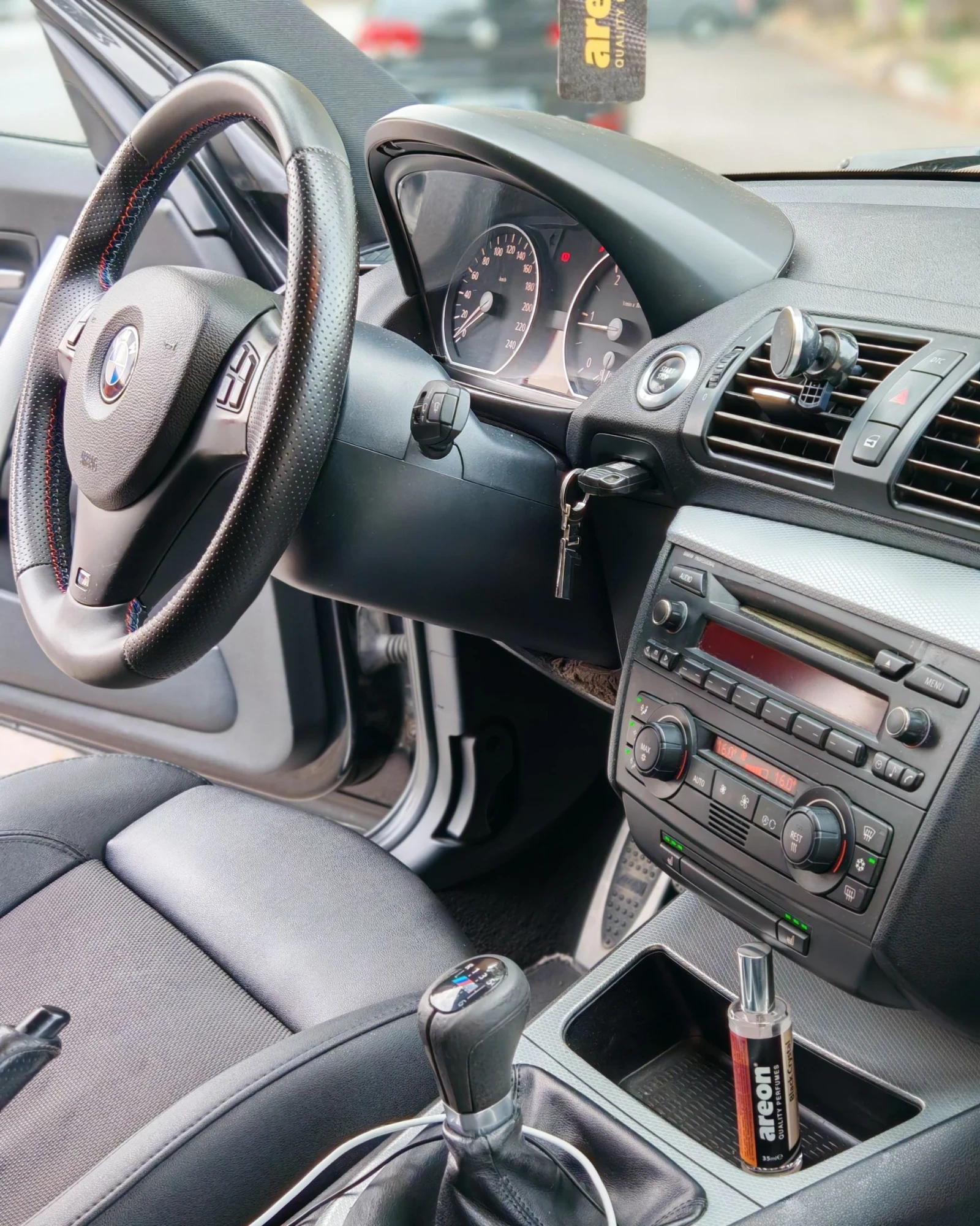 BMW 118 D | Mobile.bg   11