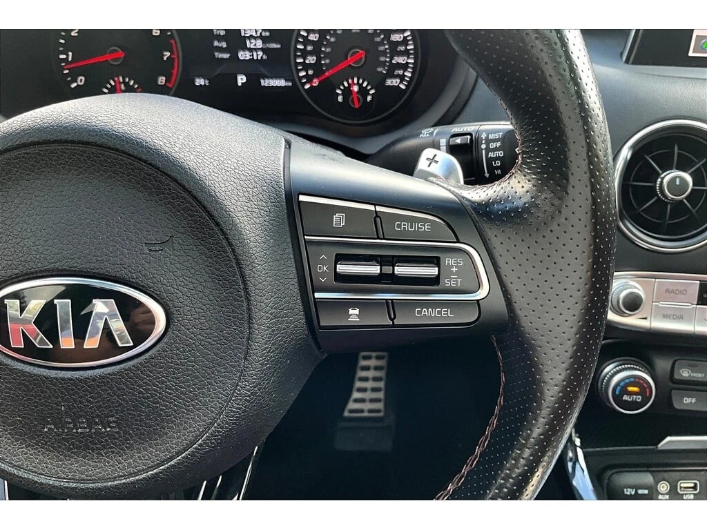 Kia Stinger * GT2 * CARFAX * ЦЕНА ДО БГ - изображение 10