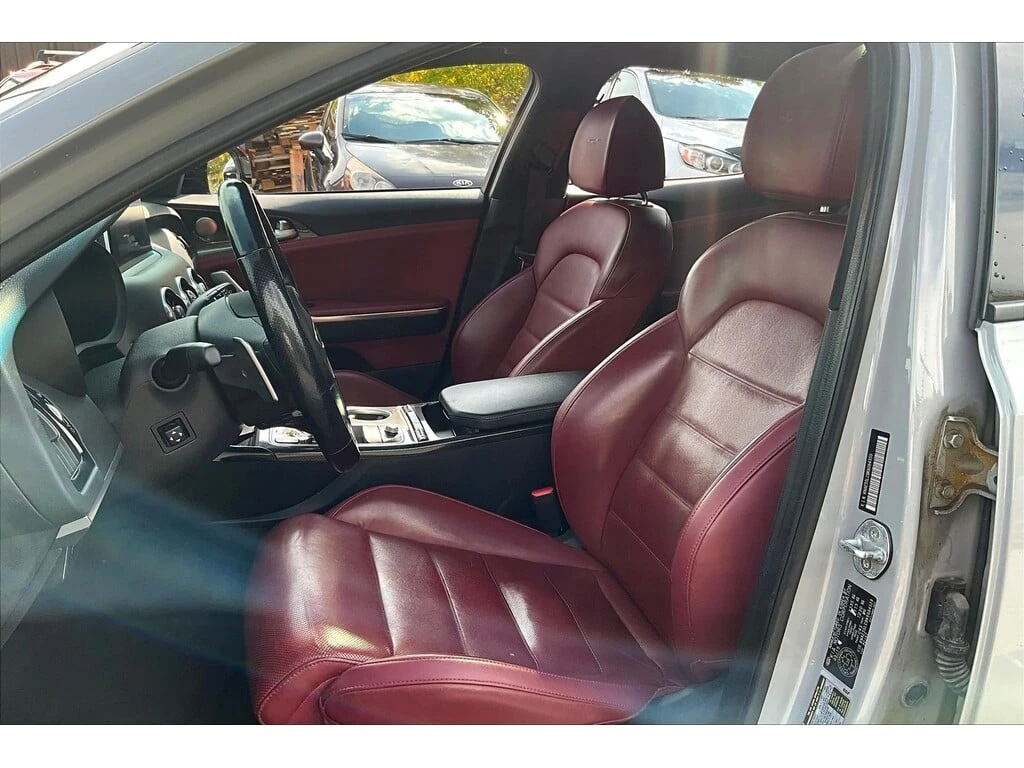 Kia Stinger * GT2 * CARFAX * ЦЕНА ДО БГ - изображение 4