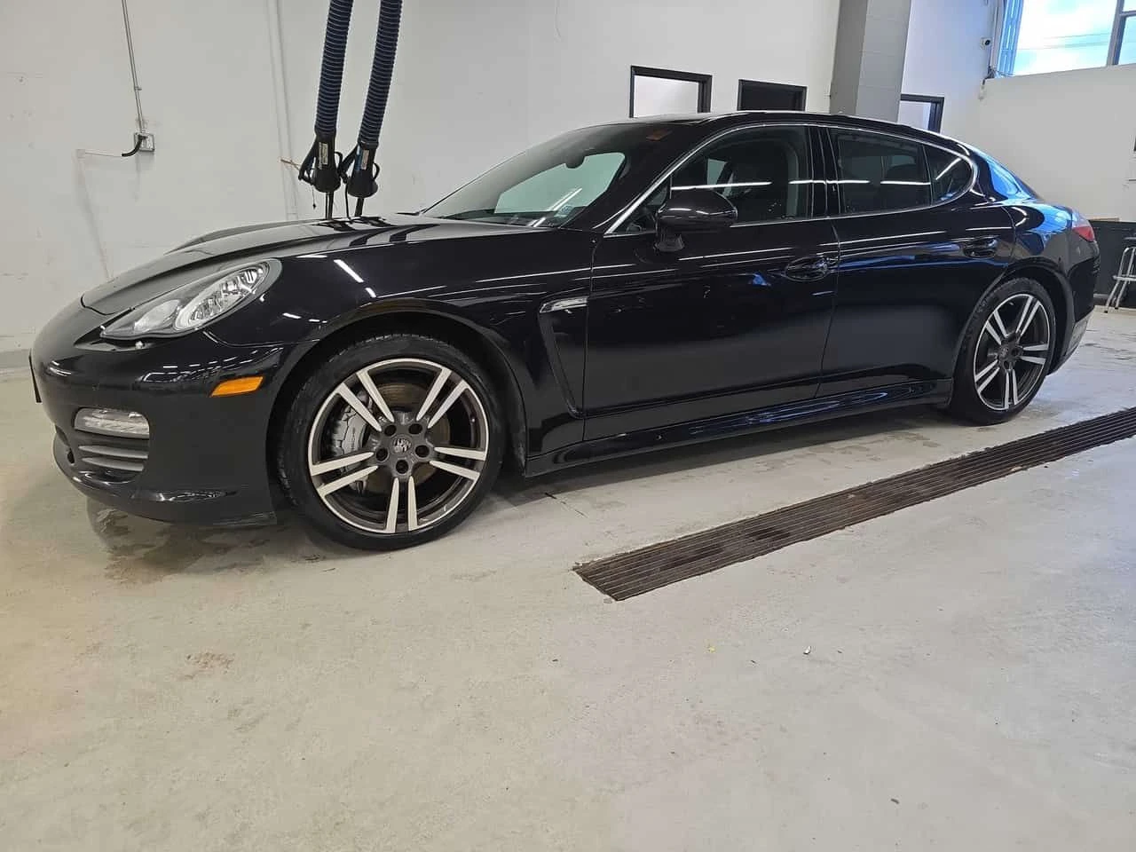 Porsche Panamera 4dr HB 4S  CARFAX, снимка 2 - Автомобили и джипове - 53846172