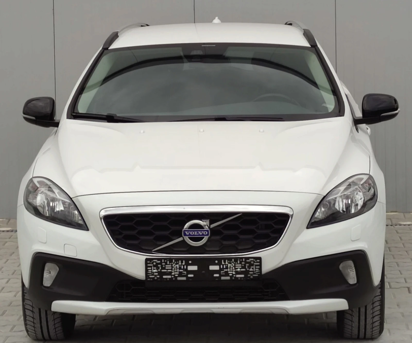 Volvo V40 Cross Country 1.6D* 114к.с* , снимка 2 - Автомобили и джипове - 53930086