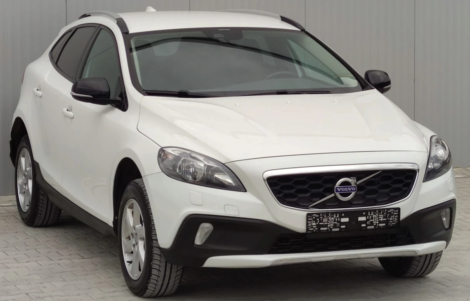 Volvo V40 Cross Country 1.6D* 114к.с* 