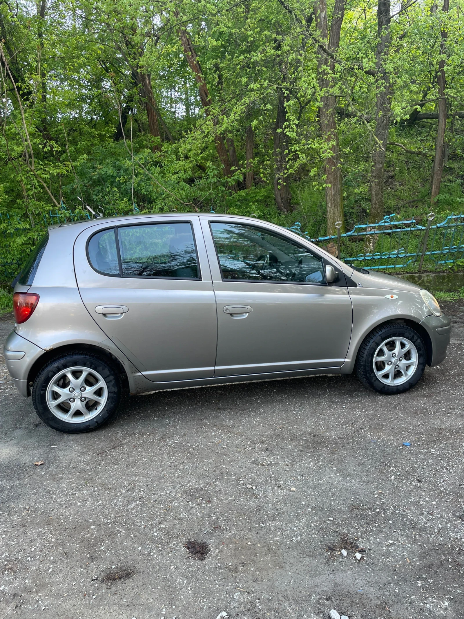 Toyota Yaris 1.4 D-4D, снимка 5 - Автомобили и джипове - 54399677
