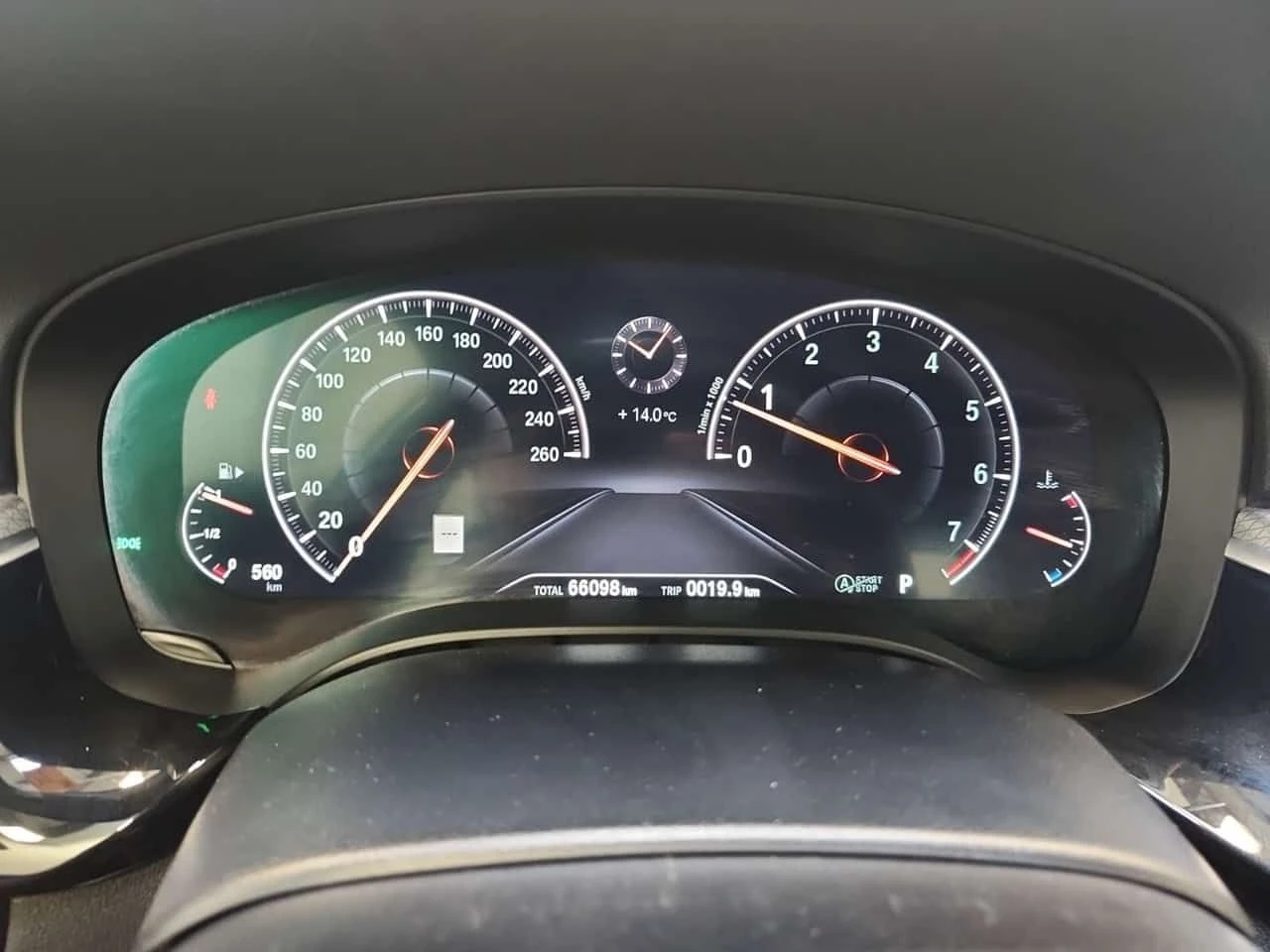 BMW 530 M-Sport xDrive * ��� ��������� * CARFAX * 66k km!  | Mobile.bg � ����������� 6