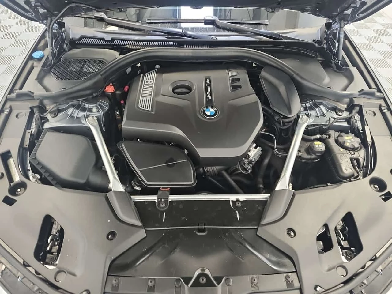 BMW 530 M-Sport xDrive * ��� ��������� * CARFAX * 66k km!  | Mobile.bg � ����������� 14