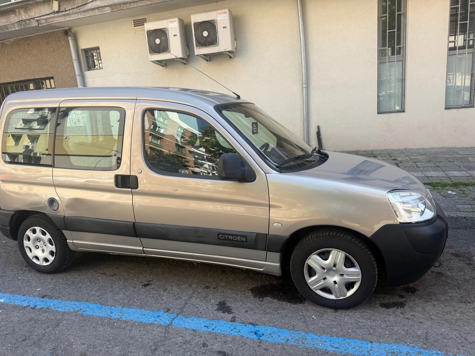 Citroen Berlingo, снимка 3 - Автомобили и джипове - 54641044