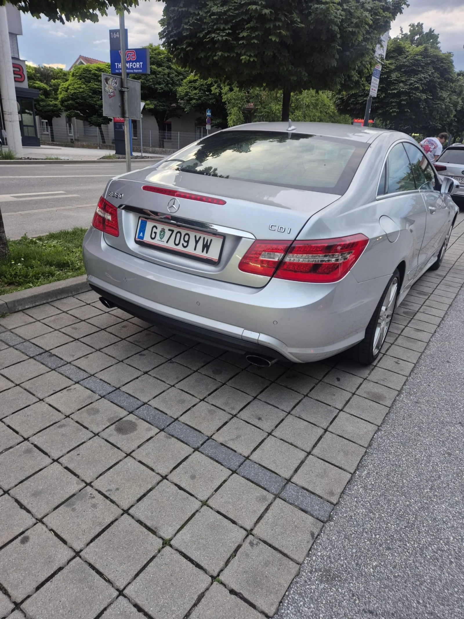 Mercedes-Benz E 350, снимка 4 - Автомобили и джипове - 54857530