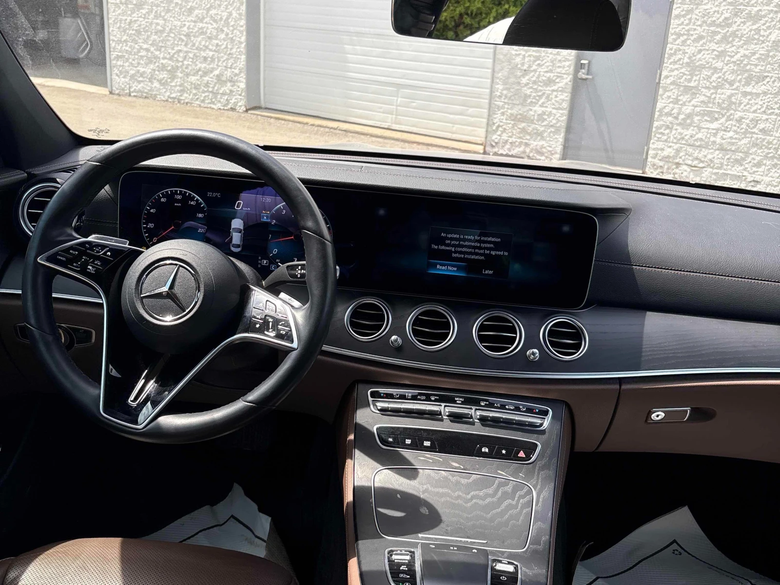 Mercedes-Benz E 350 4MATIC AMG Line, снимка 9 - Автомобили и джипове - 55145466