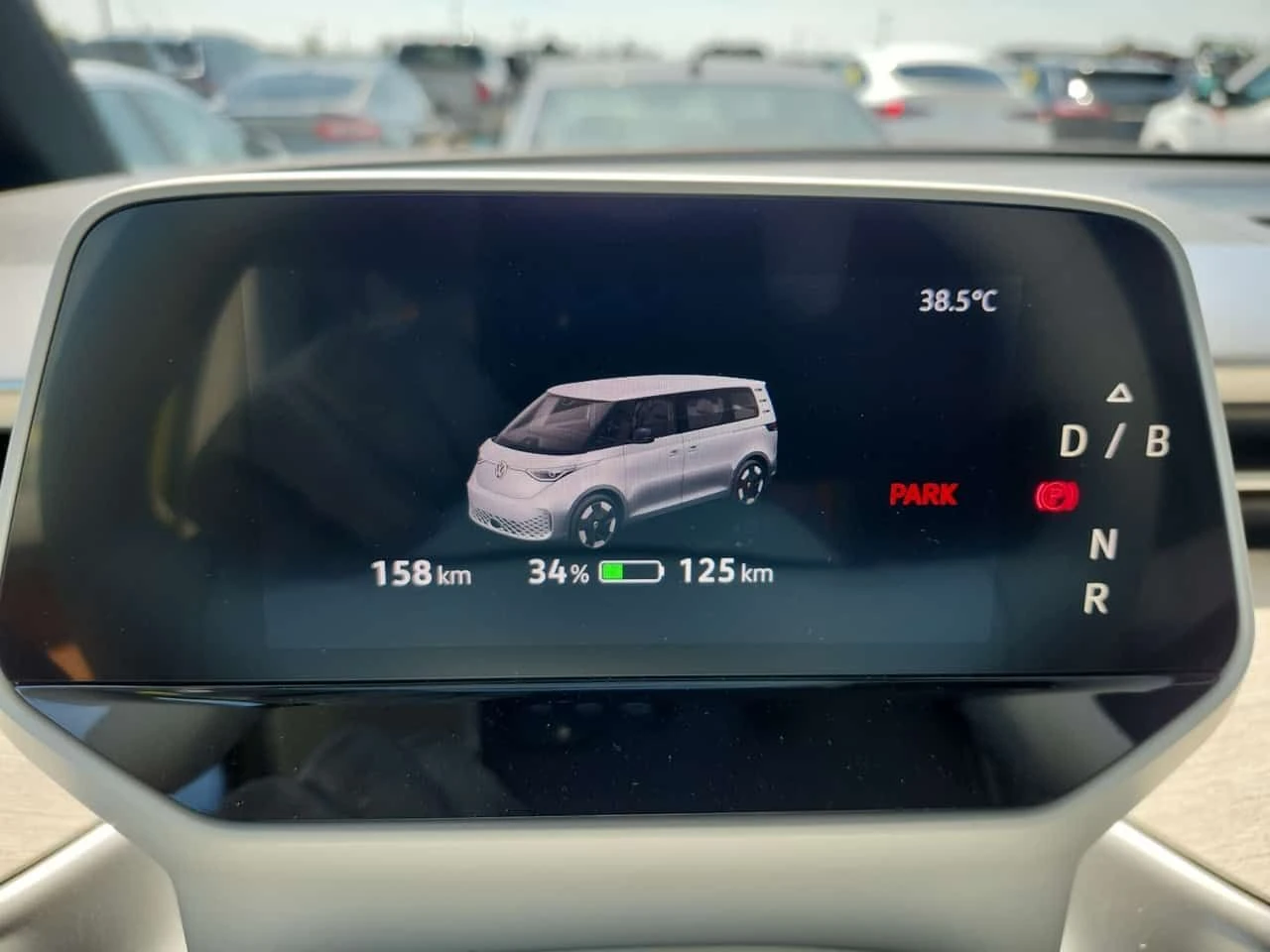 VW ID.Buzz 1ST EDITION| HUD| 360| ОБДУХВАНЕ| HEATPUMP| 158КM, снимка 9 - Автомобили и джипове - 55296314
