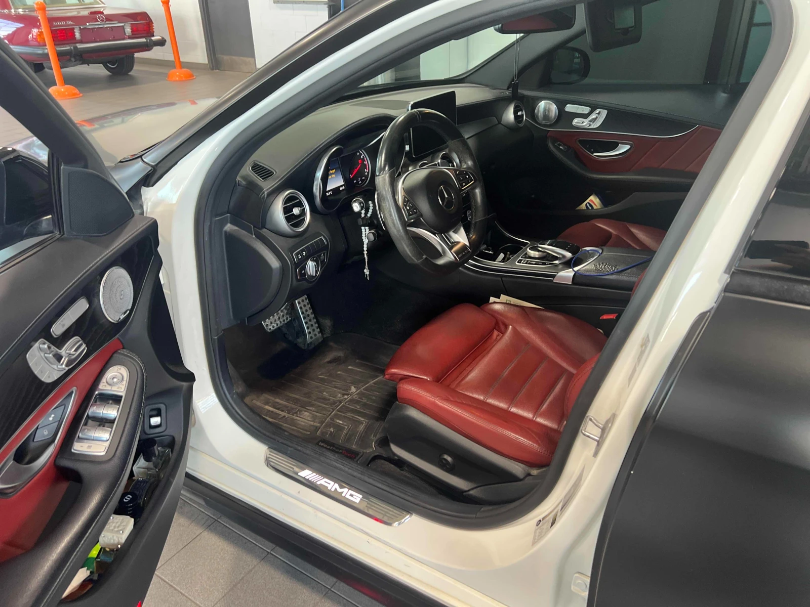 Mercedes-Benz C 43 AMG ЦЕНА ДО БЪЛГАРИЯ АВТОКРЕДИТ, снимка 5 - Автомобили и джипове - 55631998