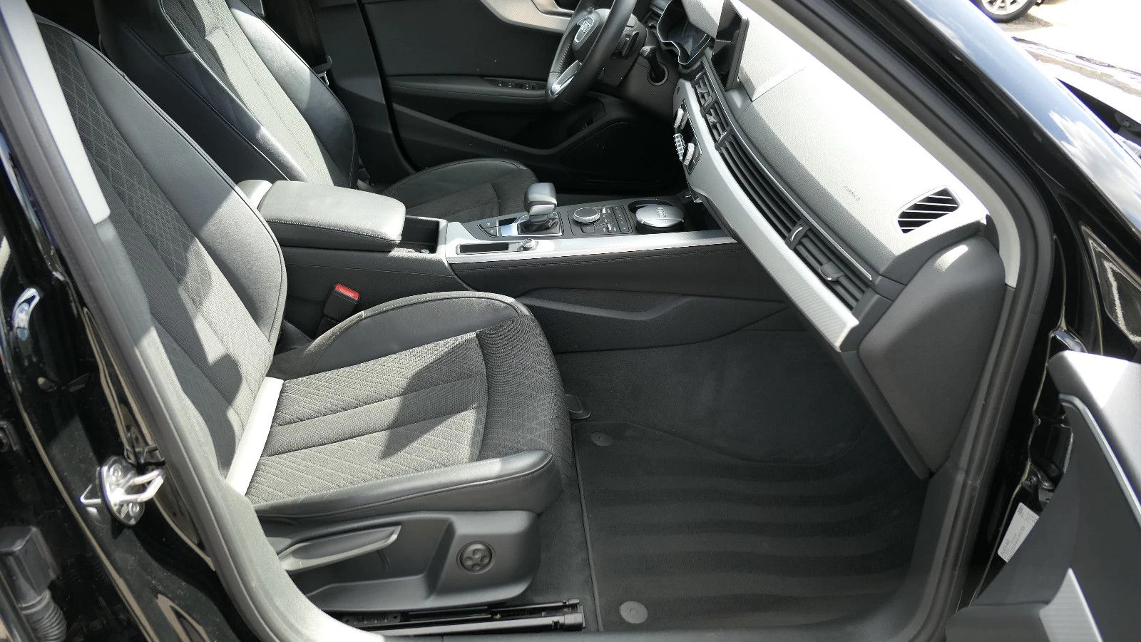 Audi A4 /ГАЗ/Ambient/, снимка 9 - Автомобили и джипове - 56592780