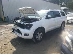 Toyota Sequoia SR5 AWD, снимка 1