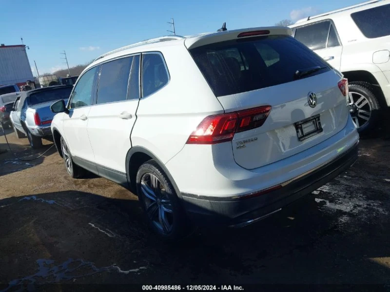 VW Tiguan 2.0T SEL PREMIUM* , снимка 3 - Автомобили и джипове - 48784850