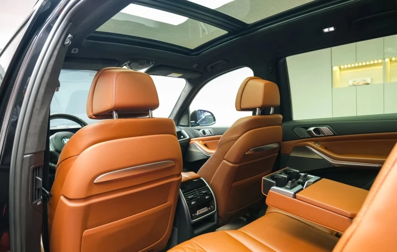 BMW X7 xDrive40d M-Sport Pro, снимка 10 - Автомобили и джипове - 52652502