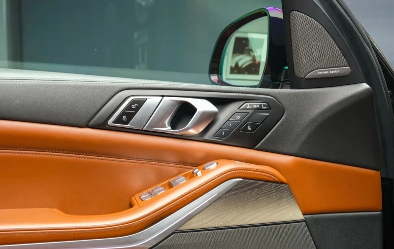 BMW X7 xDrive40d M-Sport Pro, снимка 7 - Автомобили и джипове - 52652502