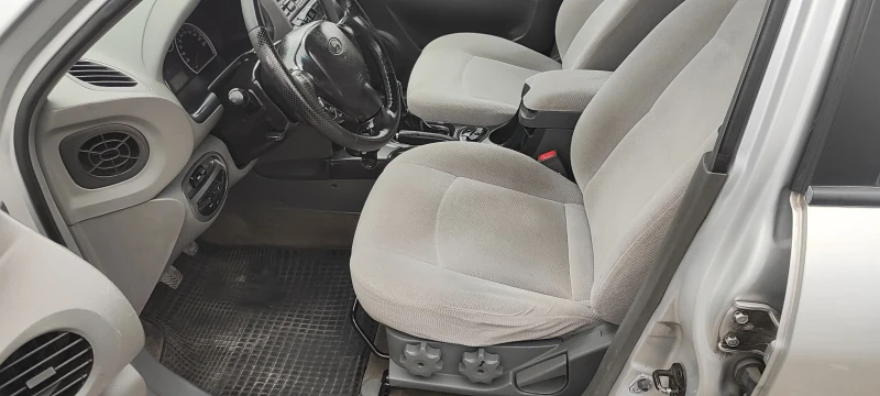 Hyundai Santa fe 2.0CRDI, снимка 9 - Автомобили и джипове - 52662174