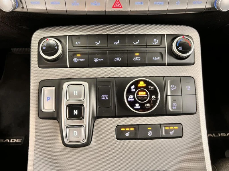 Hyundai Palisade * Essential* , снимка 12 - Автомобили и джипове - 53218791