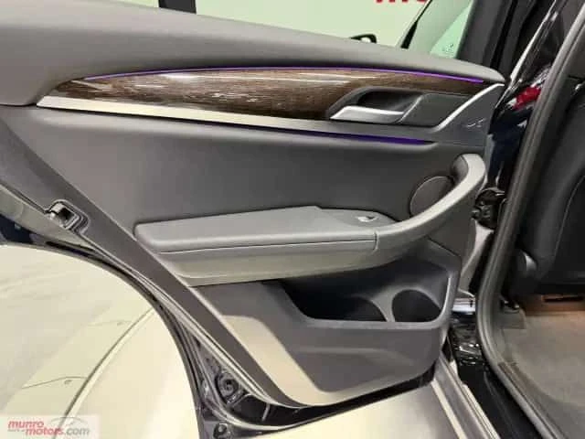 BMW X3 * xDrive30i * ���� * �������� * 360 * KEYLESS *  | Mobile.bg � ����������� 17