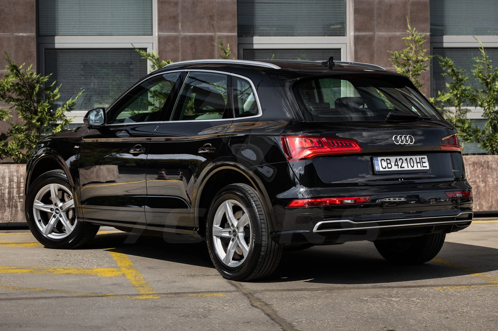 Audi Q5 TFSIe - изображение 4