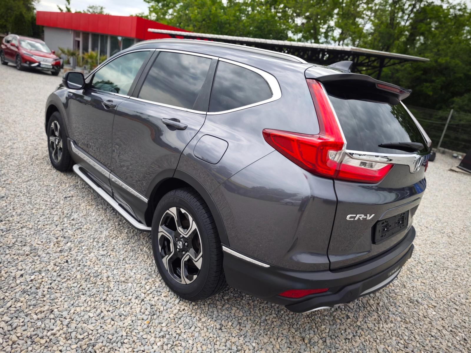 Honda Cr-v AERO/РОЛБАР/СТЕПЕНКИ/EXECUTIVE/ANDROIDAUTO/CARPLAY - изображение 8