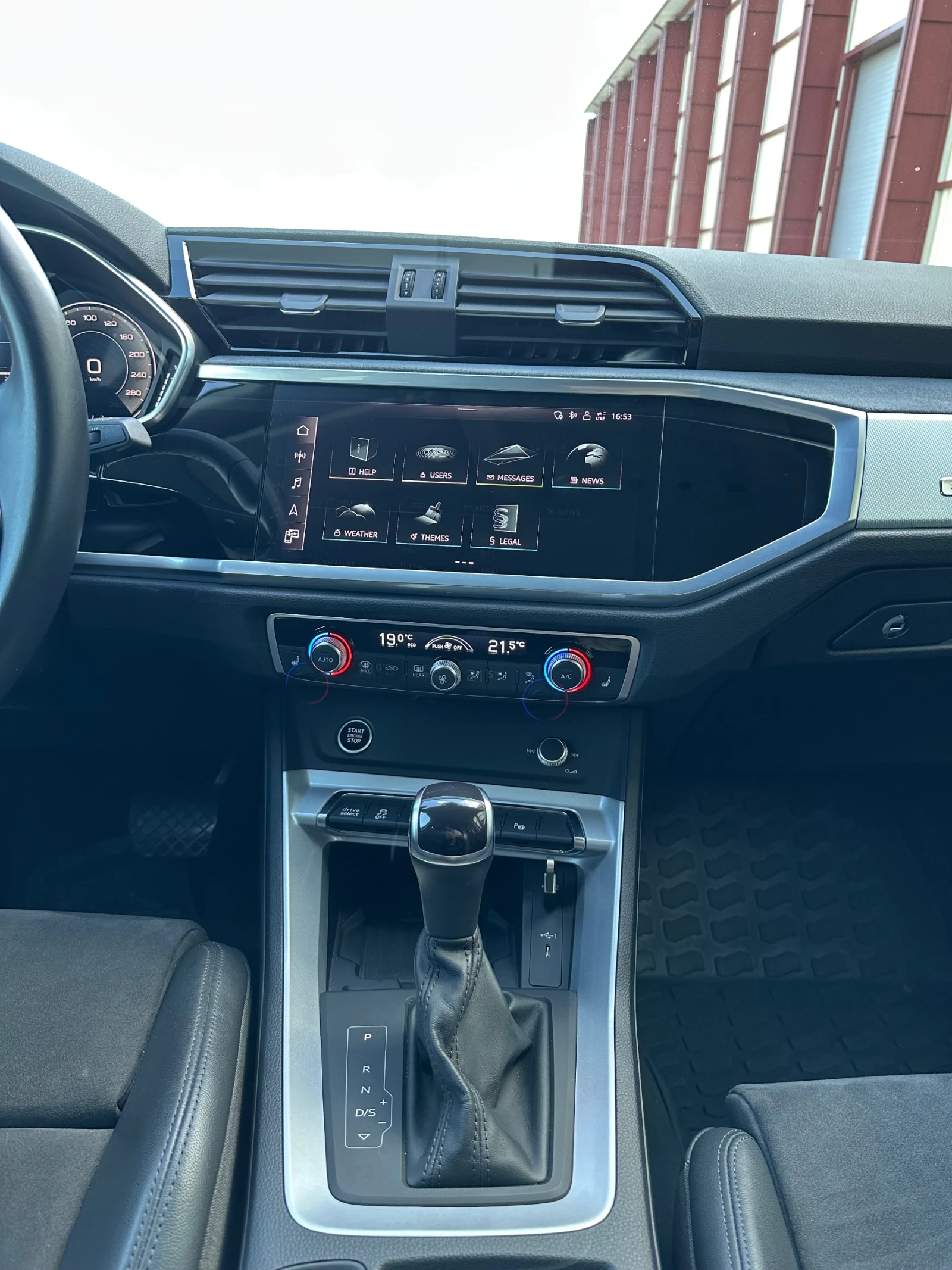 Audi Q3 Sportback 40 TDI - изображение 8