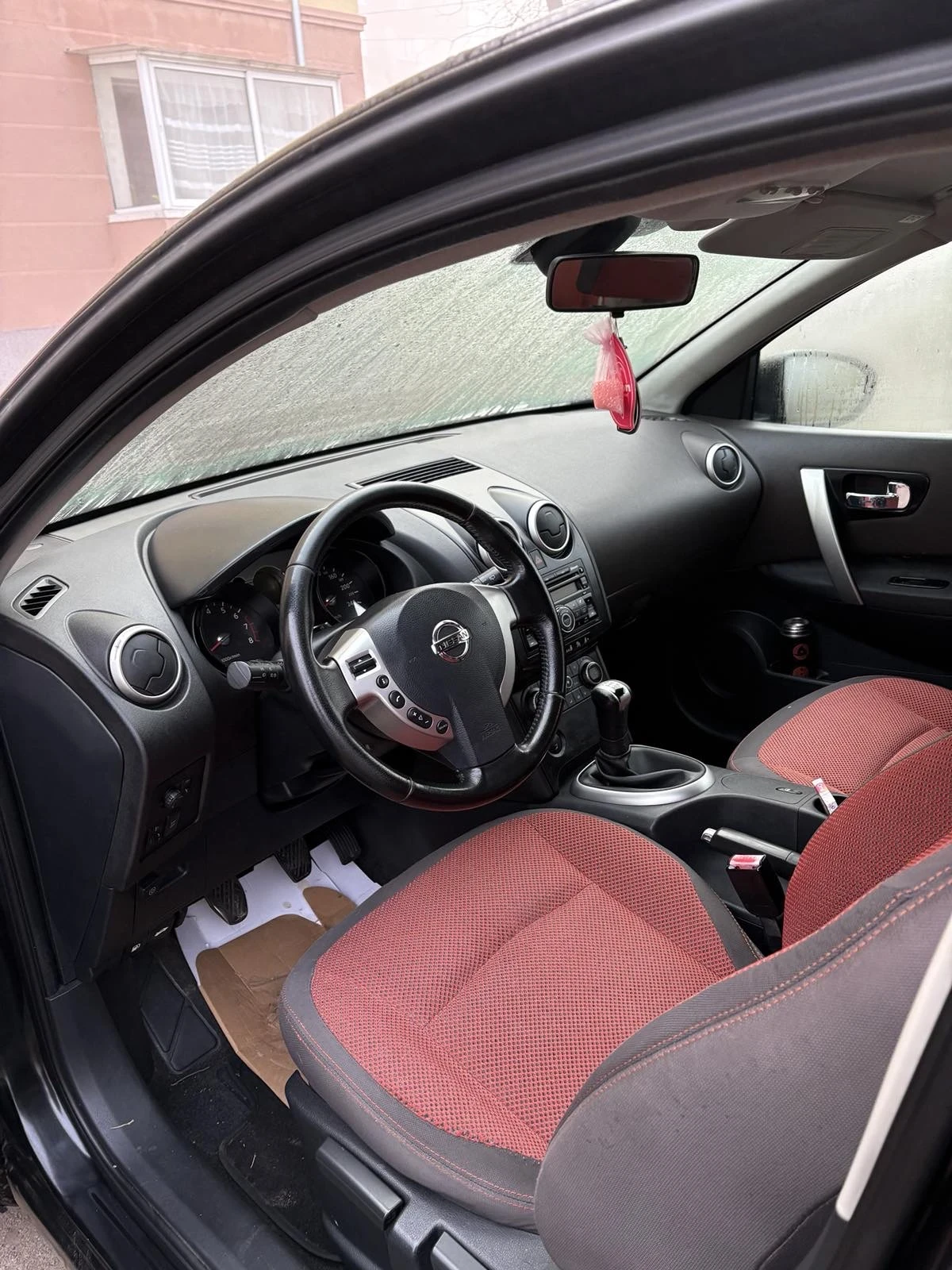 Nissan Qashqai 1.6i-ГАЗОВ ИНЖЕКЦИОН/КЛИМАТРОНИК/ЕУРО 4 - изображение 8