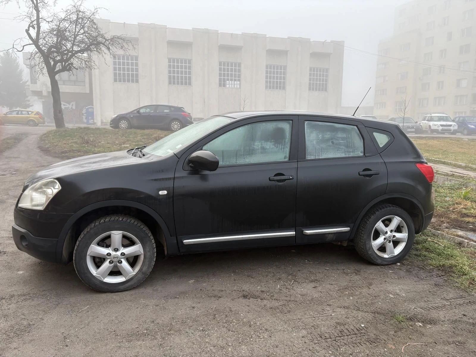 Nissan Qashqai 1.6i-ГАЗОВ ИНЖЕКЦИОН/КЛИМАТРОНИК/ЕУРО 4 - изображение 3